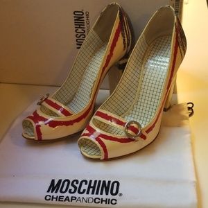 Moschino shoes. Sz 36.